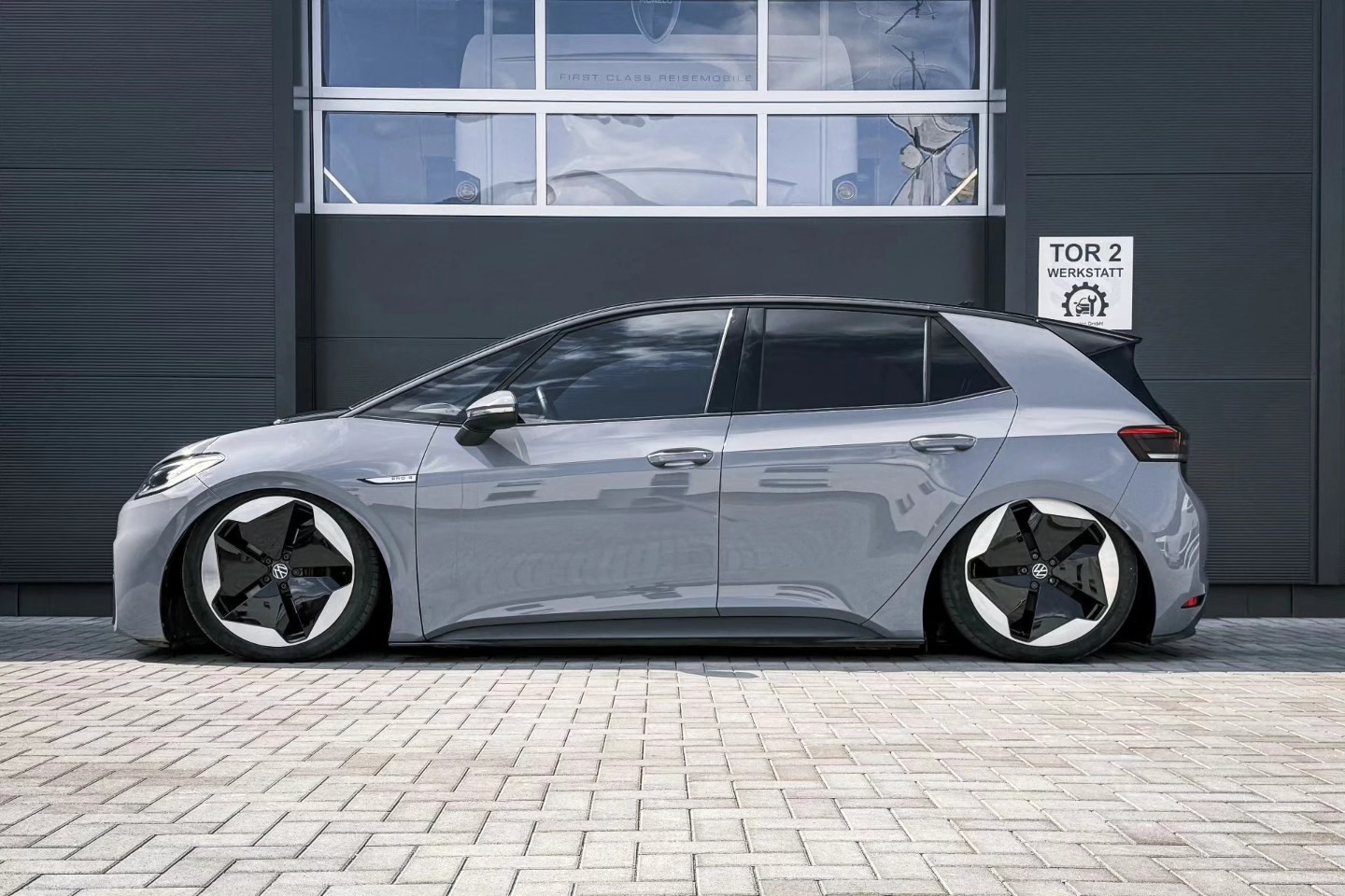 Elektromos autó tuning: más világ, más lehetőségek