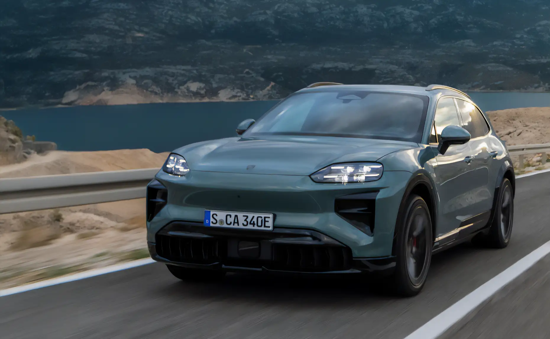 A pillanat, amikor a családi SUV-ból lett a valaha volt legerősebb Porsche